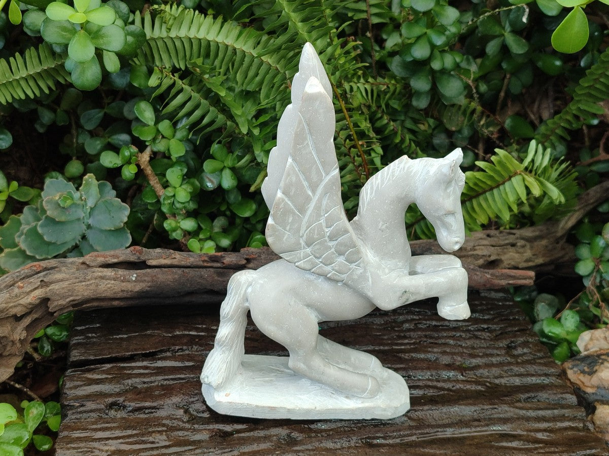 Hand Made Large Sparkling White Marble Pegasus Flying Horse Carving x 1 From Zimbabwe