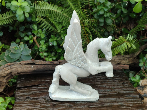 Hand Made Large Sparkling White Marble Pegasus Flying Horse Carving x 1 From Zimbabwe