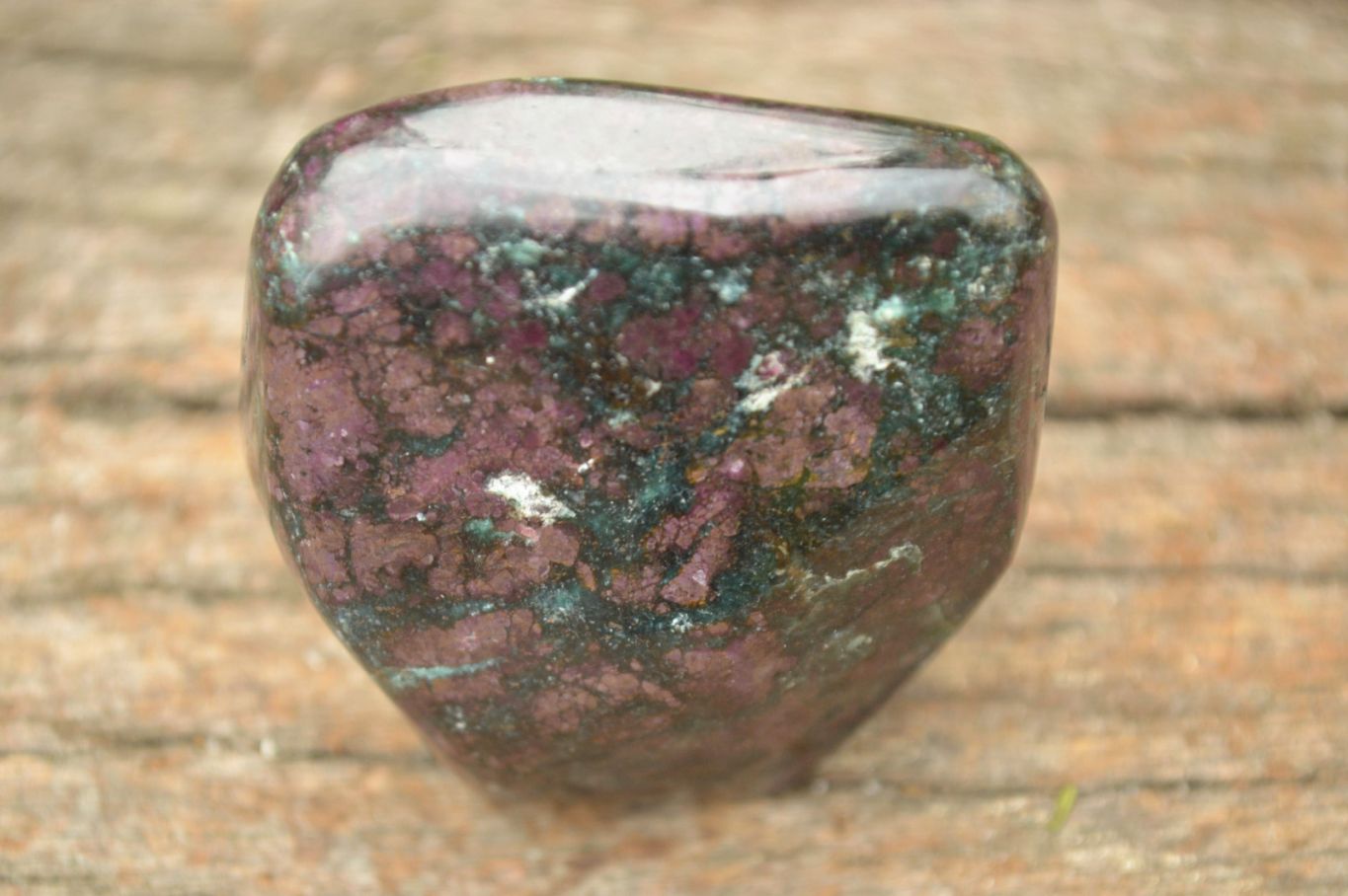 Polished Fluorescent Ruby Corundum In Chrome Verdite Free Forms x 4 From Zimbabwe - TopRock