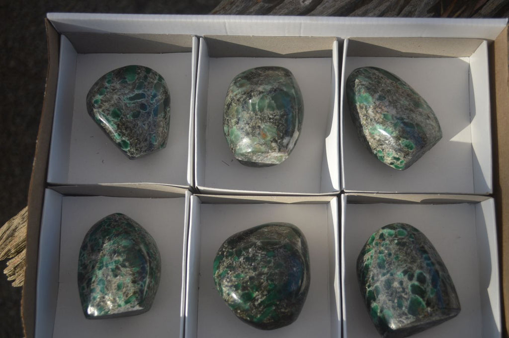 Polished Emerald In Matrix Standing Free Forms x 6 From Sandawana, Zimbabwe - TopRock