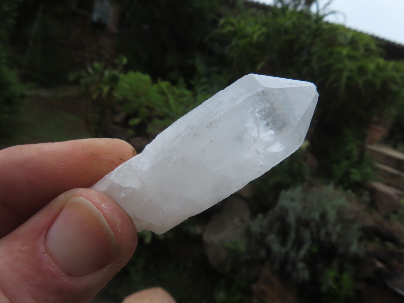 Natural Mine Run Optic to Semi Optic Larger Quartz Crystals - sold per kg - From Madagascar - TopRock