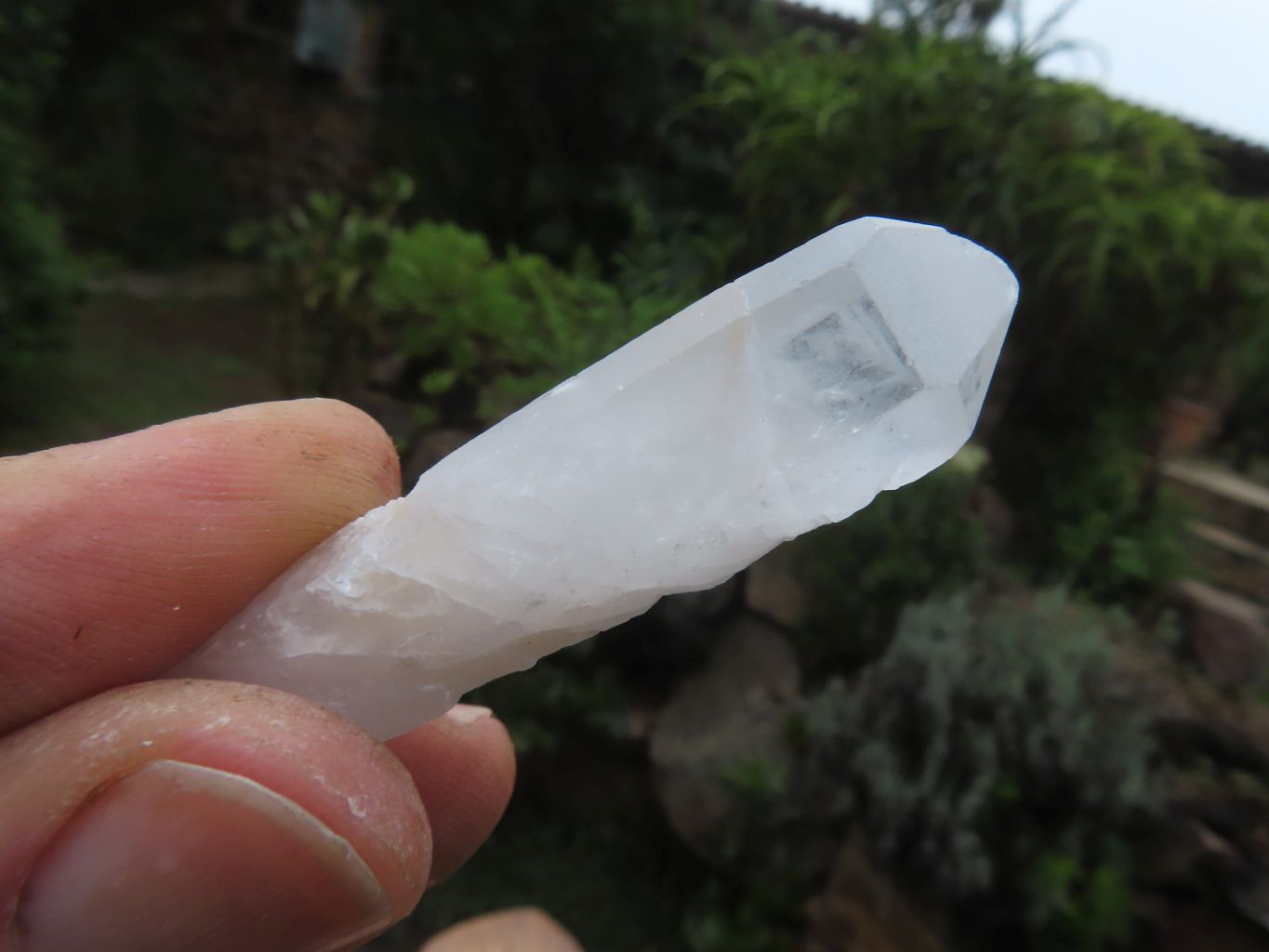 Natural Mine Run Optic to Semi Optic Larger Quartz Crystals - sold per kg - From Madagascar - TopRock