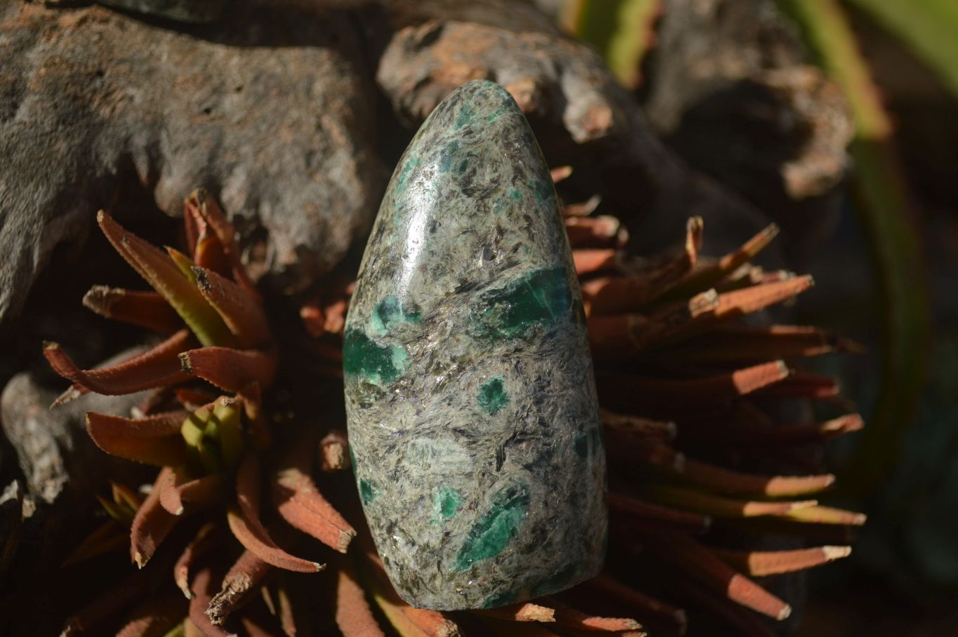 Polished Emerald In Matrix Standing Free Forms x 6 From Sandawana, Zimbabwe - TopRock