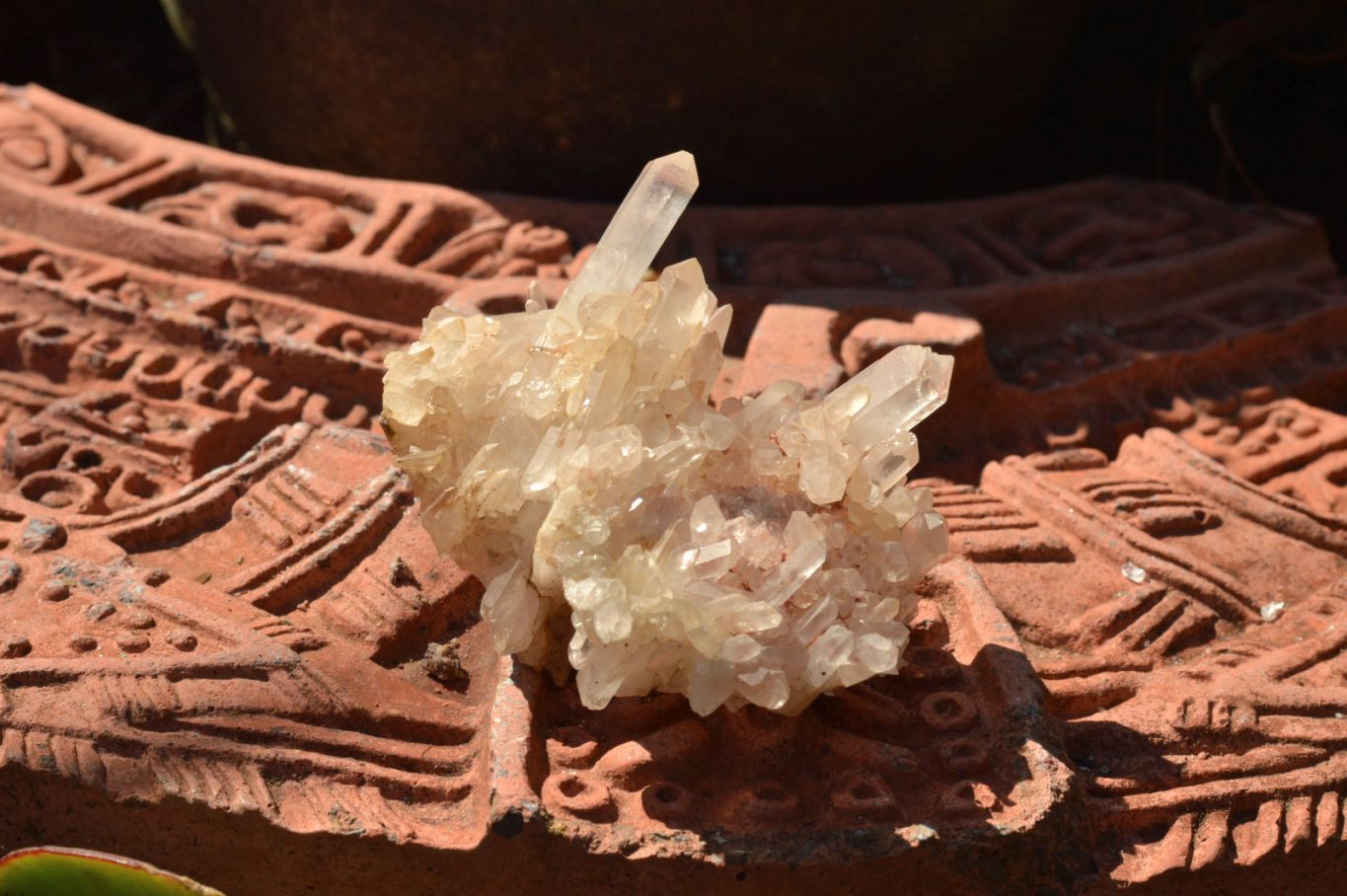 Natural Mixed Selection Of Small Quartz Clusters  x 24 From Madagascar - TopRock