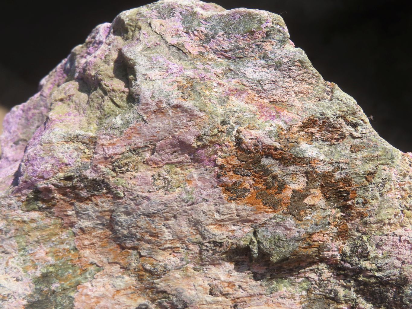 Natural Large Rough Stichtite & Serpentine Specimen x 1 From Barberton, South Africa - Toprock Gemstones and Minerals 