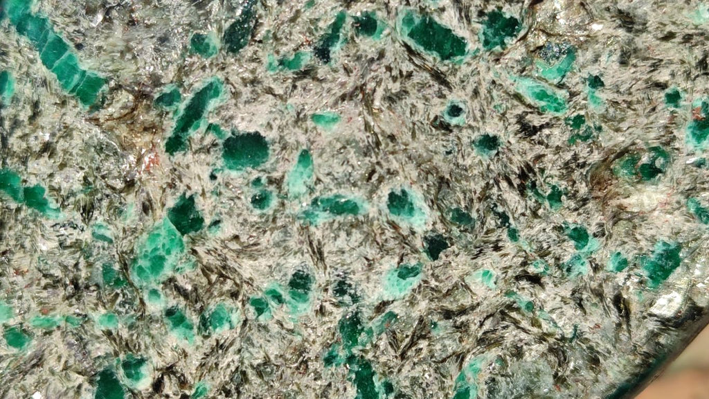 Polished Emerald Mica In Matrix Standing Free Forms x 1 From Mutoko, Zimbabwe - Toprock Gemstones and Minerals 