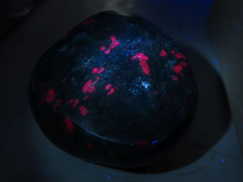 Polished Fluorescent Ruby Corundum In Chrome Verdite Free Forms x 4 From Zimbabwe - TopRock