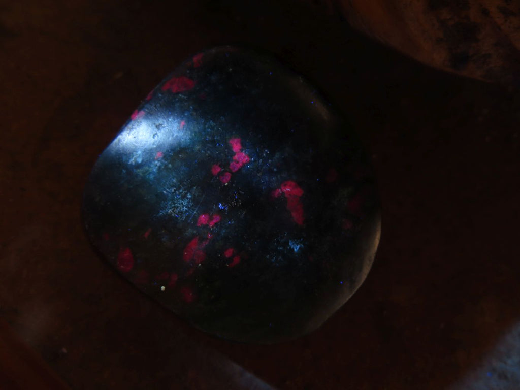 Polished Fluorescent Ruby Corundum In Chrome Verdite Free Forms x 4 From Zimbabwe - TopRock