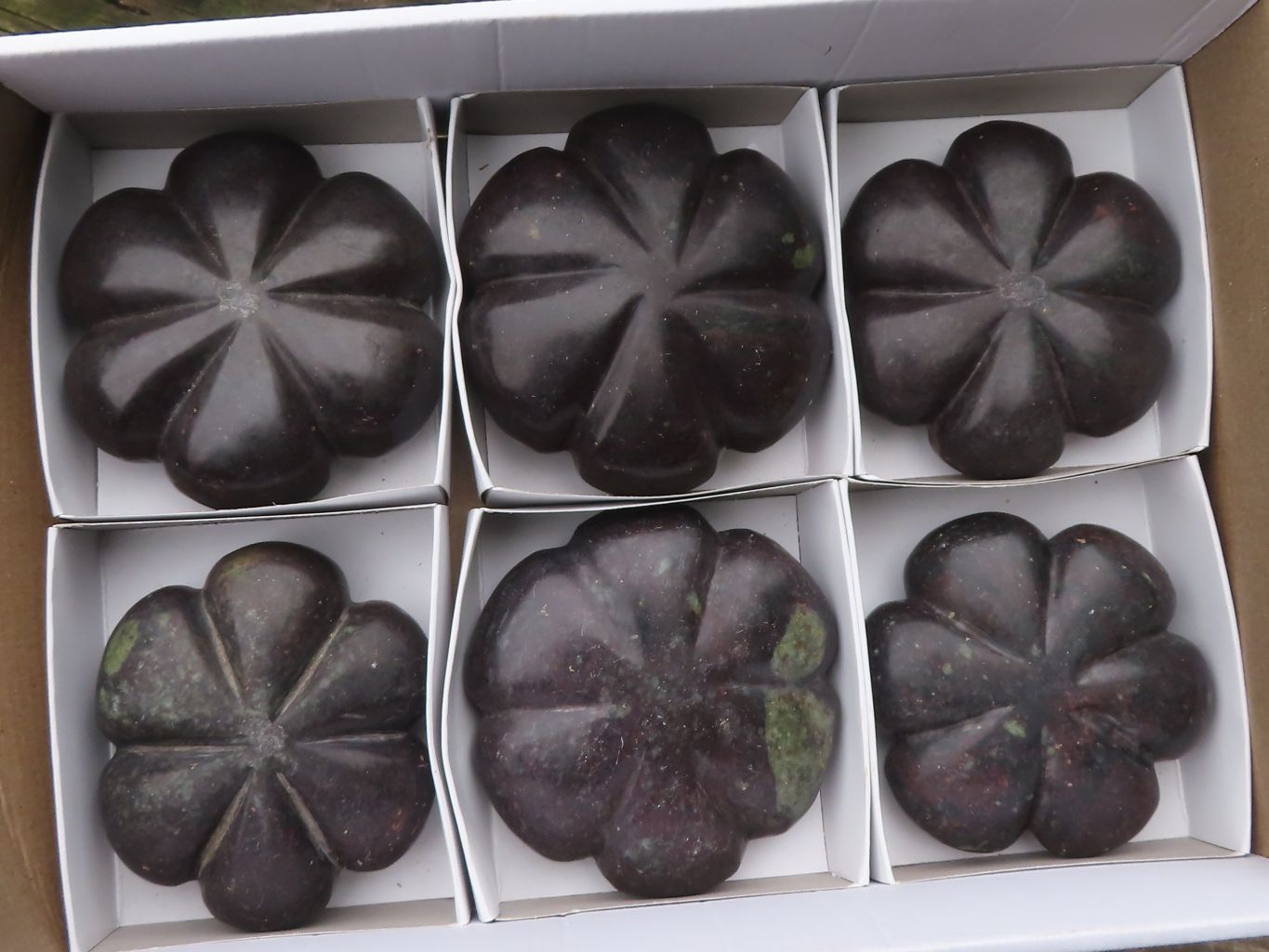 Polished  Maroon Soap Stone Pattipan Carvings  x 6 From Zimbabwe - TopRock