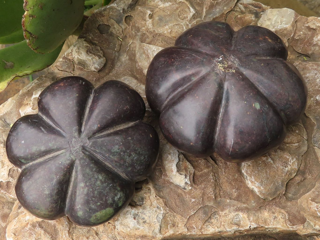 Polished  Maroon Soap Stone Pattipan Carvings  x 6 From Zimbabwe - TopRock