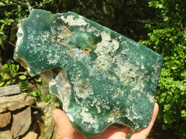 Polished Green Mtorolite / Chrome Chrysoprase Plate (Cut To Stand)  x 1 From Zimbabwe - Toprock Gemstones and Minerals 