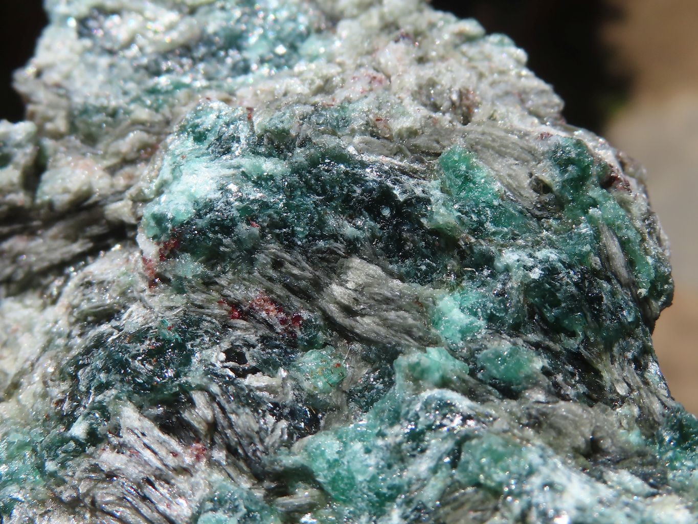 Natural Green Emerald In Mica & Quartz Schist x 6 From Sandawana, Zimbabwe - TopRock
