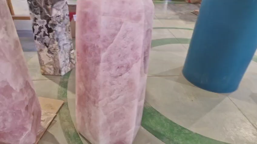 (+12 WEEKS!) Polished XXXL Gemmy Rose Quartz Standing Showpiece x 1 From Ambatondrazaka, Madagascar